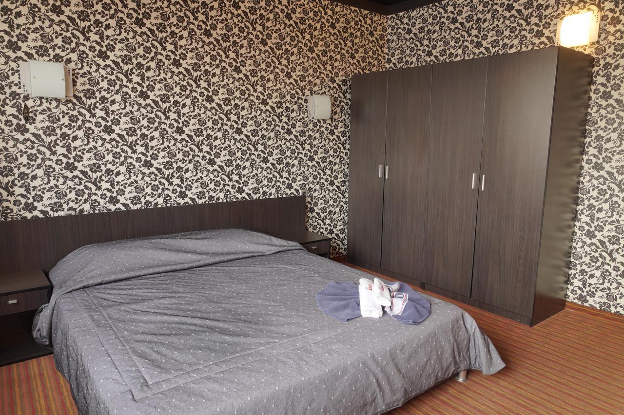קאזאנלק Hotel Bagira מראה חיצוני תמונה